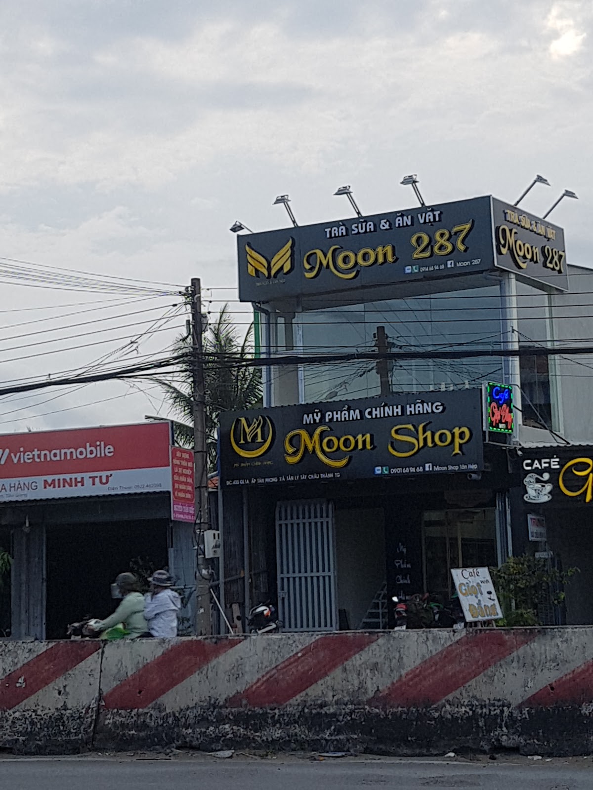 Moon Shop Tan Hiep
