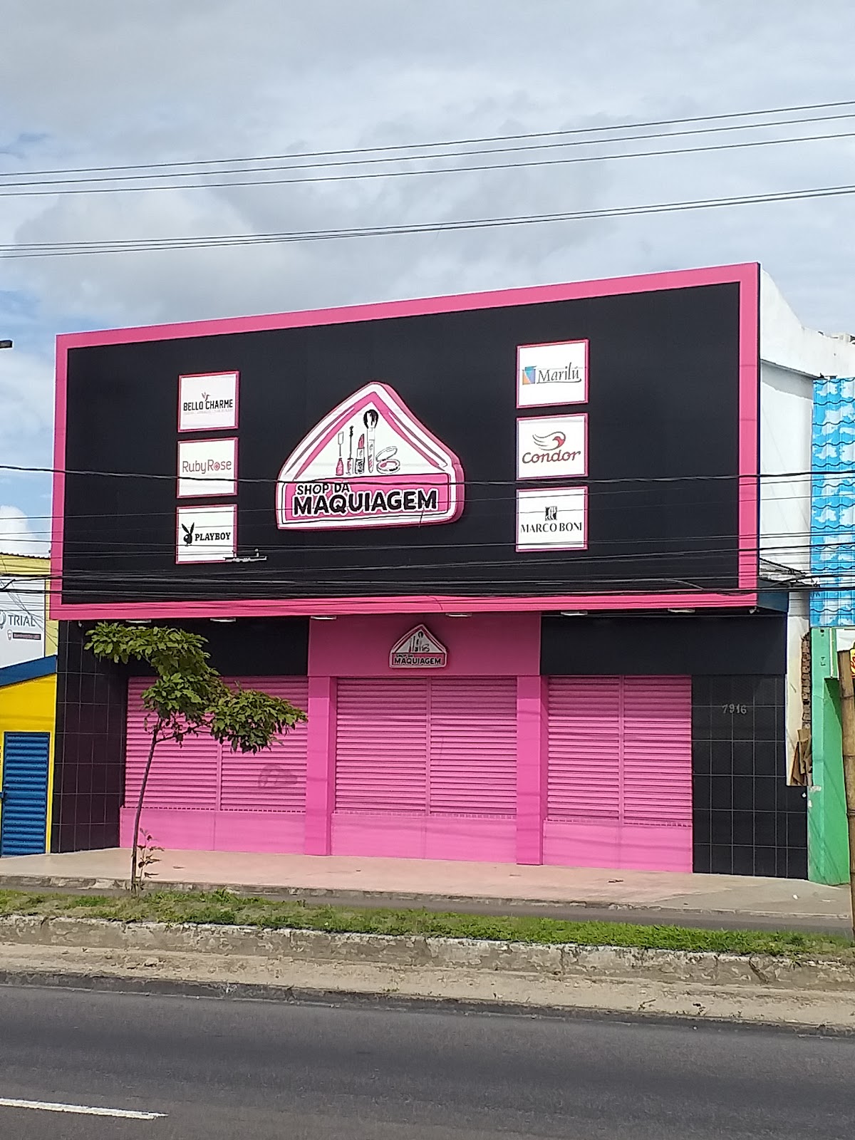 Shop da maquiagem Tancredo Neves
