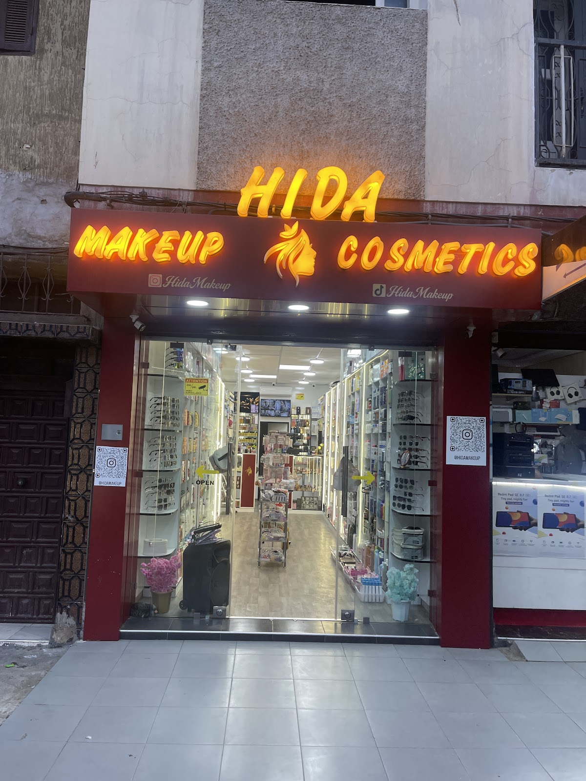 Hida Makeup & Cosmetics