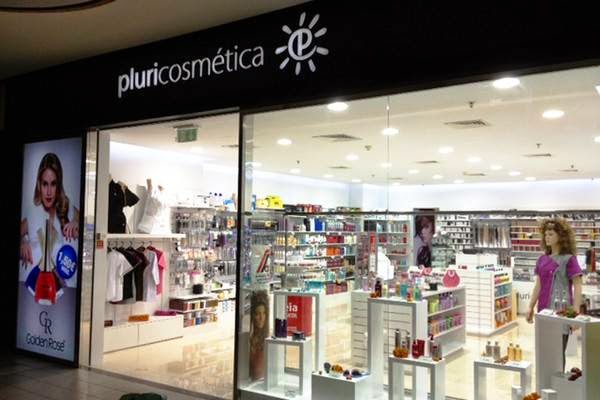 Pluricosmetica