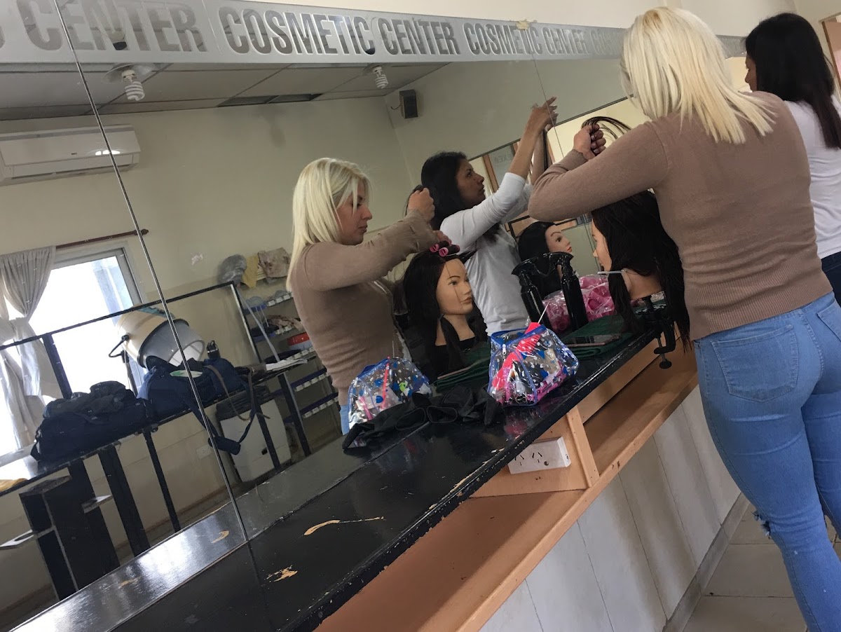 Cosmetic Center Distribuidora