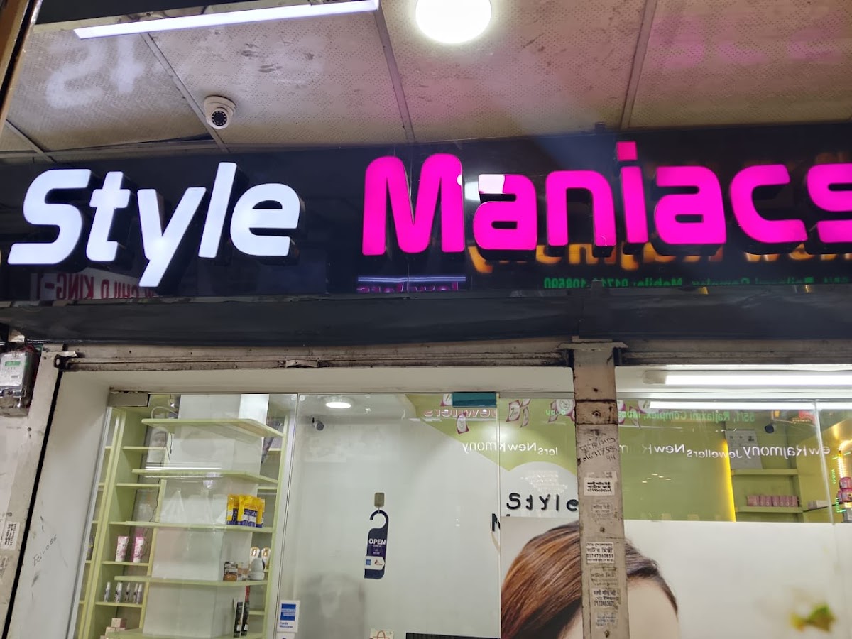Style Maniacs