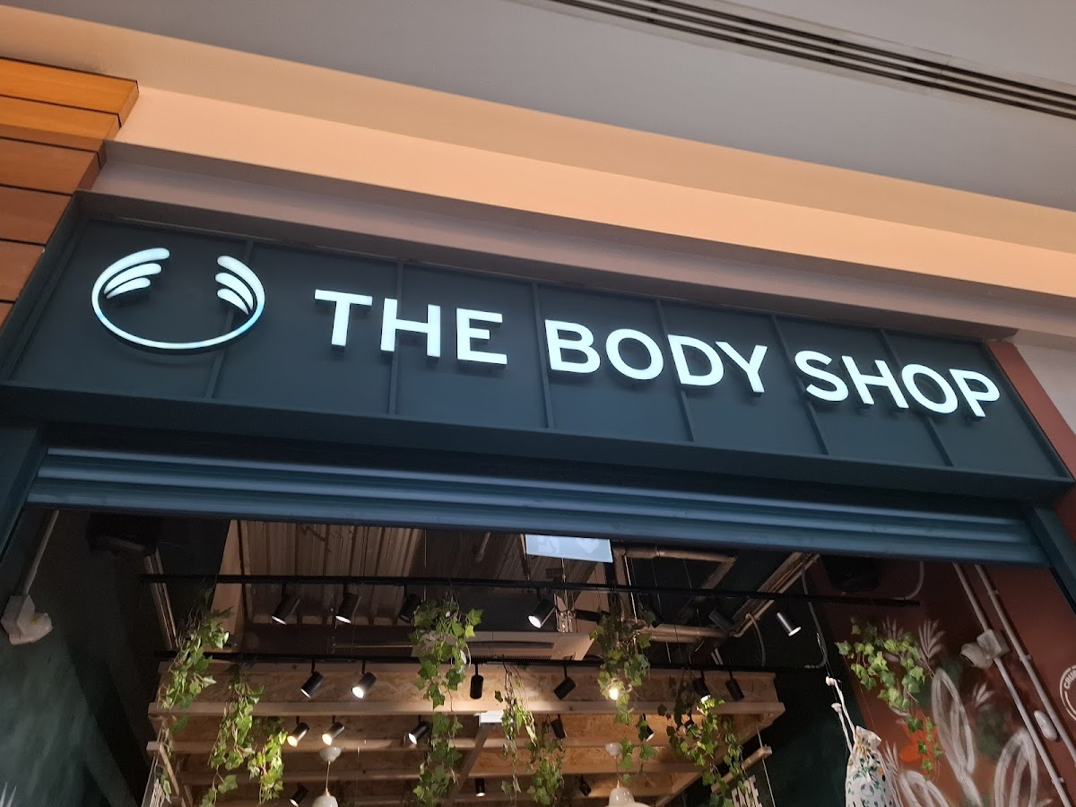 THE BODY SHOP