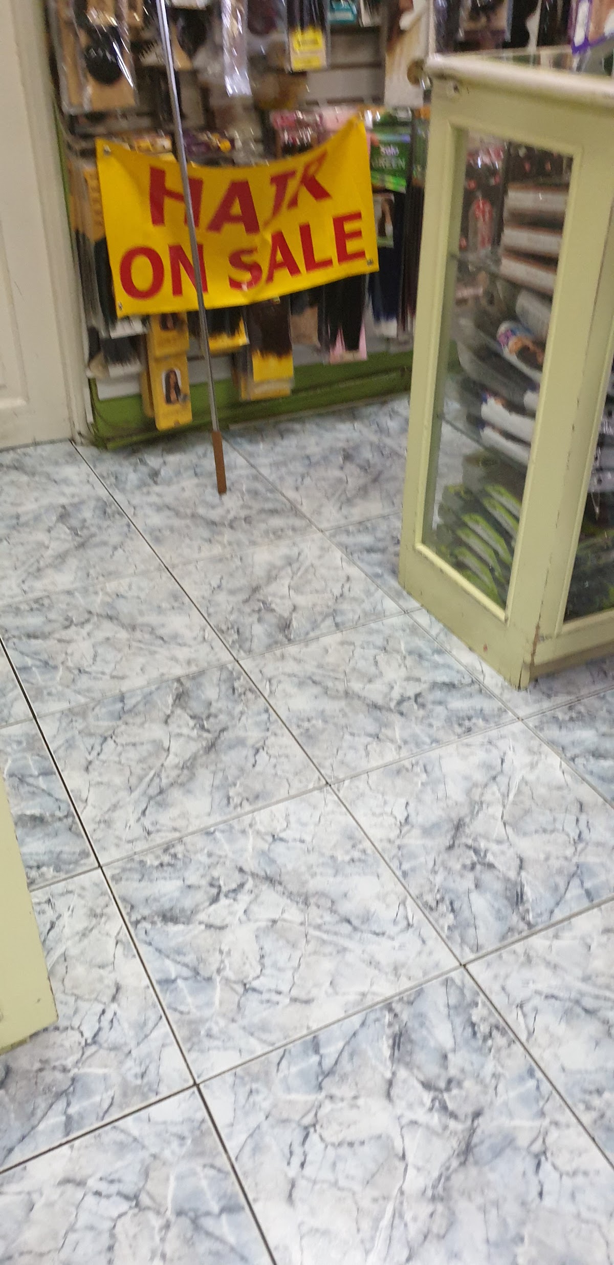 Nicoles Beauty and Barber Supplies