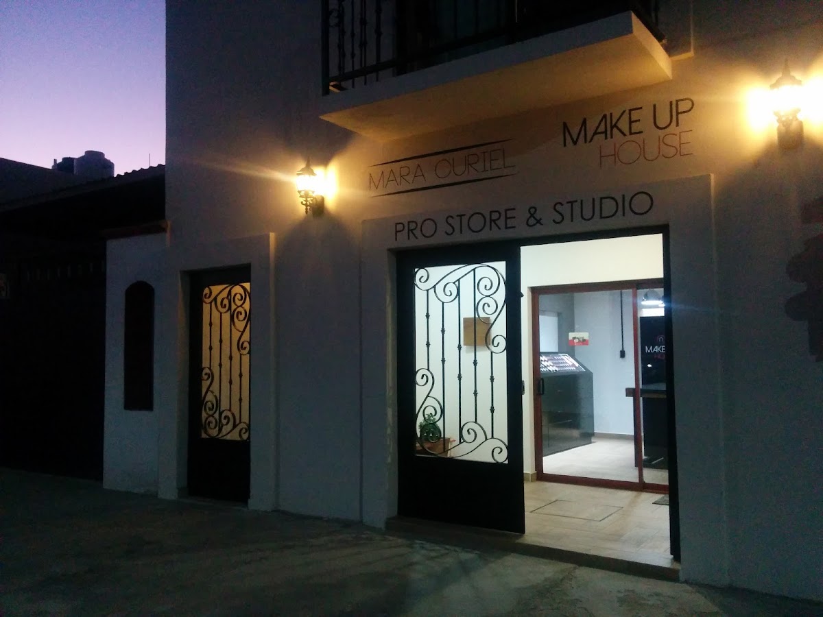Make Up House