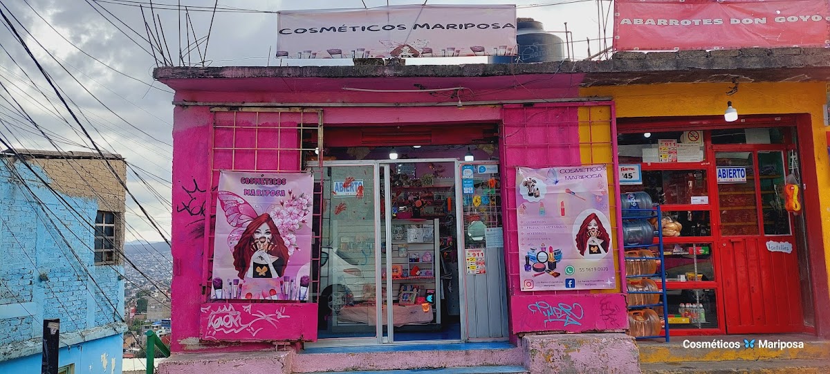 Cosméticos Mariposa/Lizz Ramos