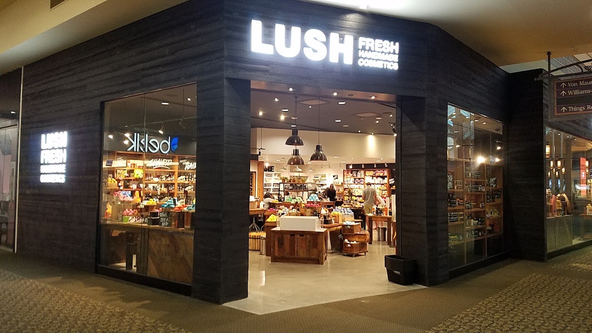 Lush Cosmetics Mall of Georgia