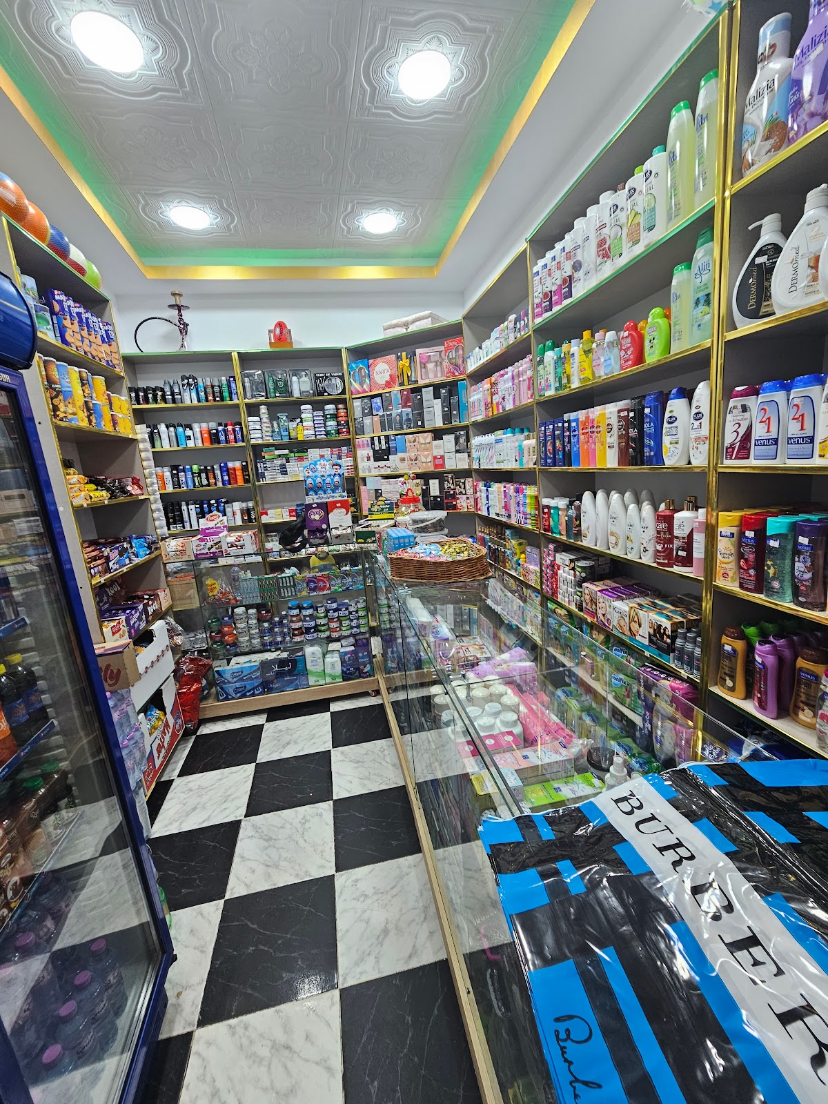 Kiosque Mariposa Cosmetique