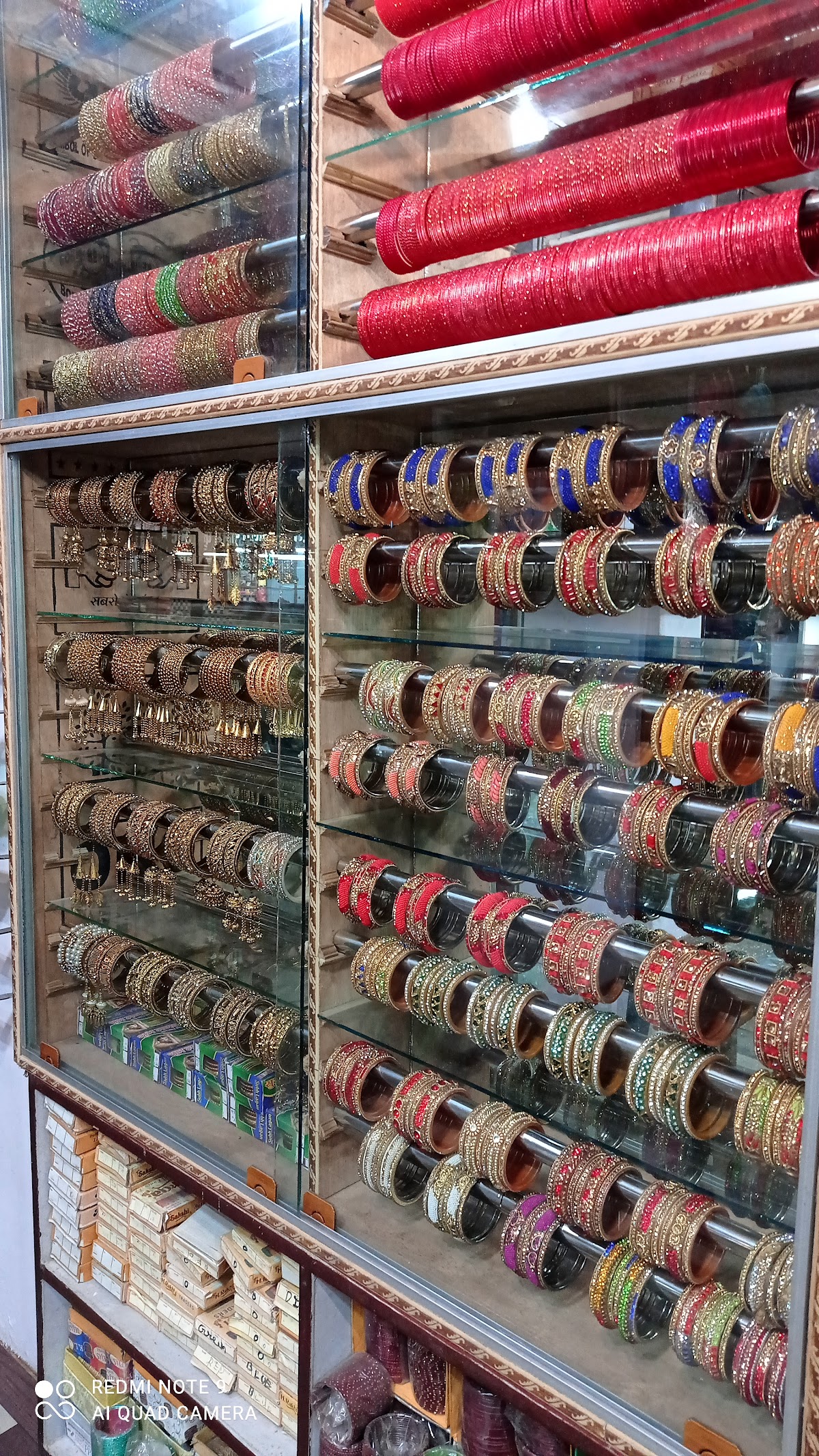 Naaz Chudi Palace And Cosmetic Centre