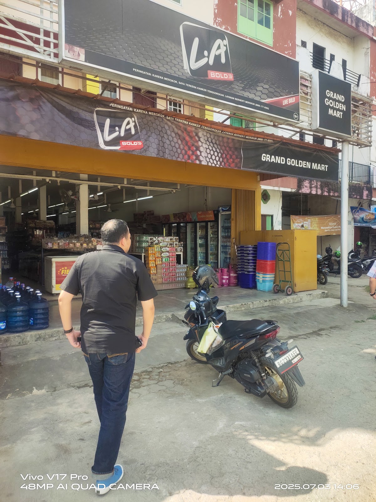 Ney Kosmetik "Simpang Kades"