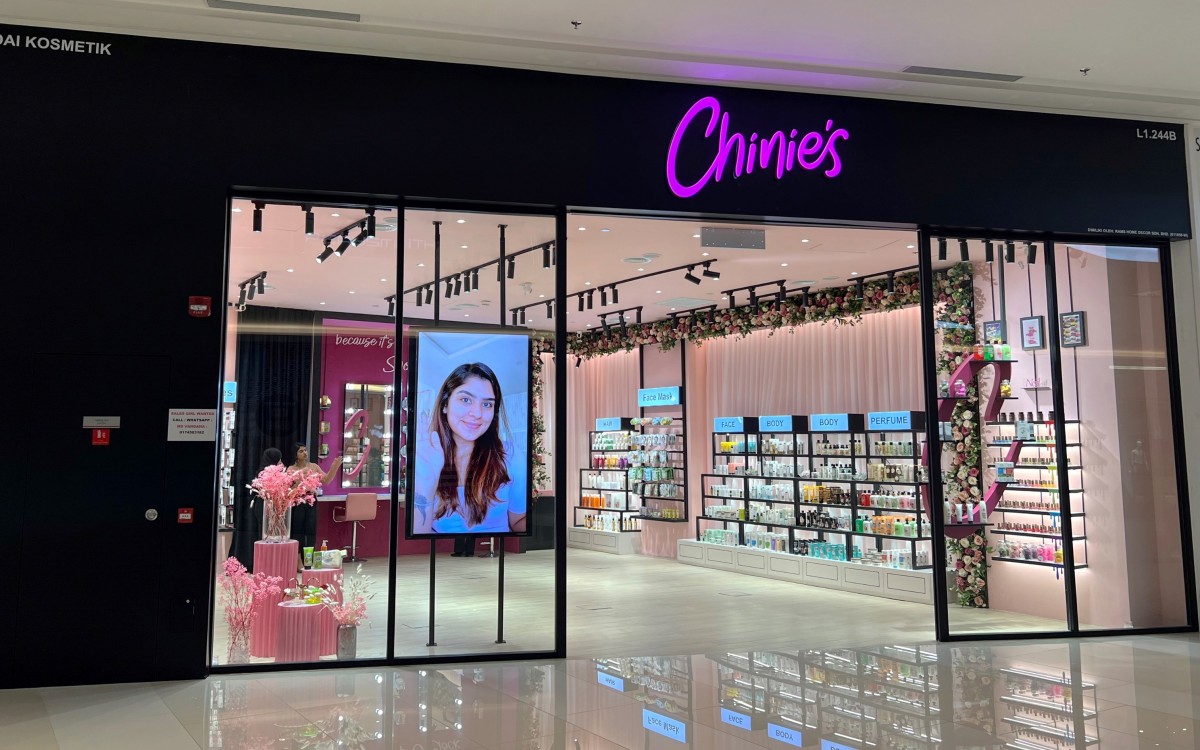L.A. Girl Cosmetics @ Chinie's IOI Mall Putrajaya