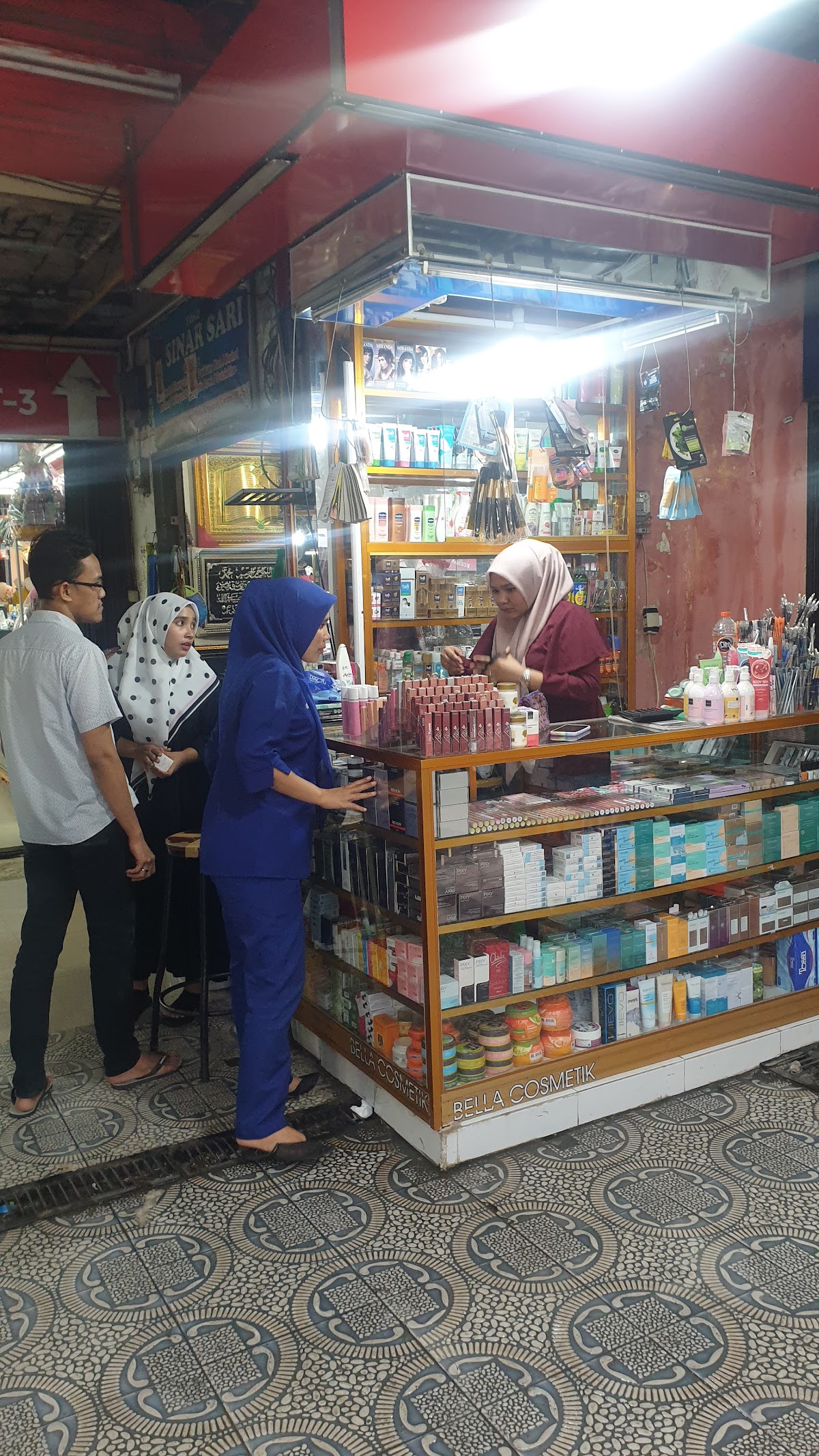 Tasnin Kosmetik Banda Aceh