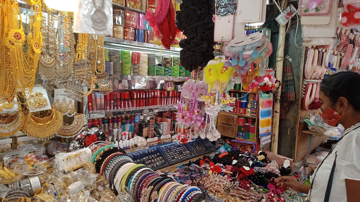 Rishad Cosmetics Store