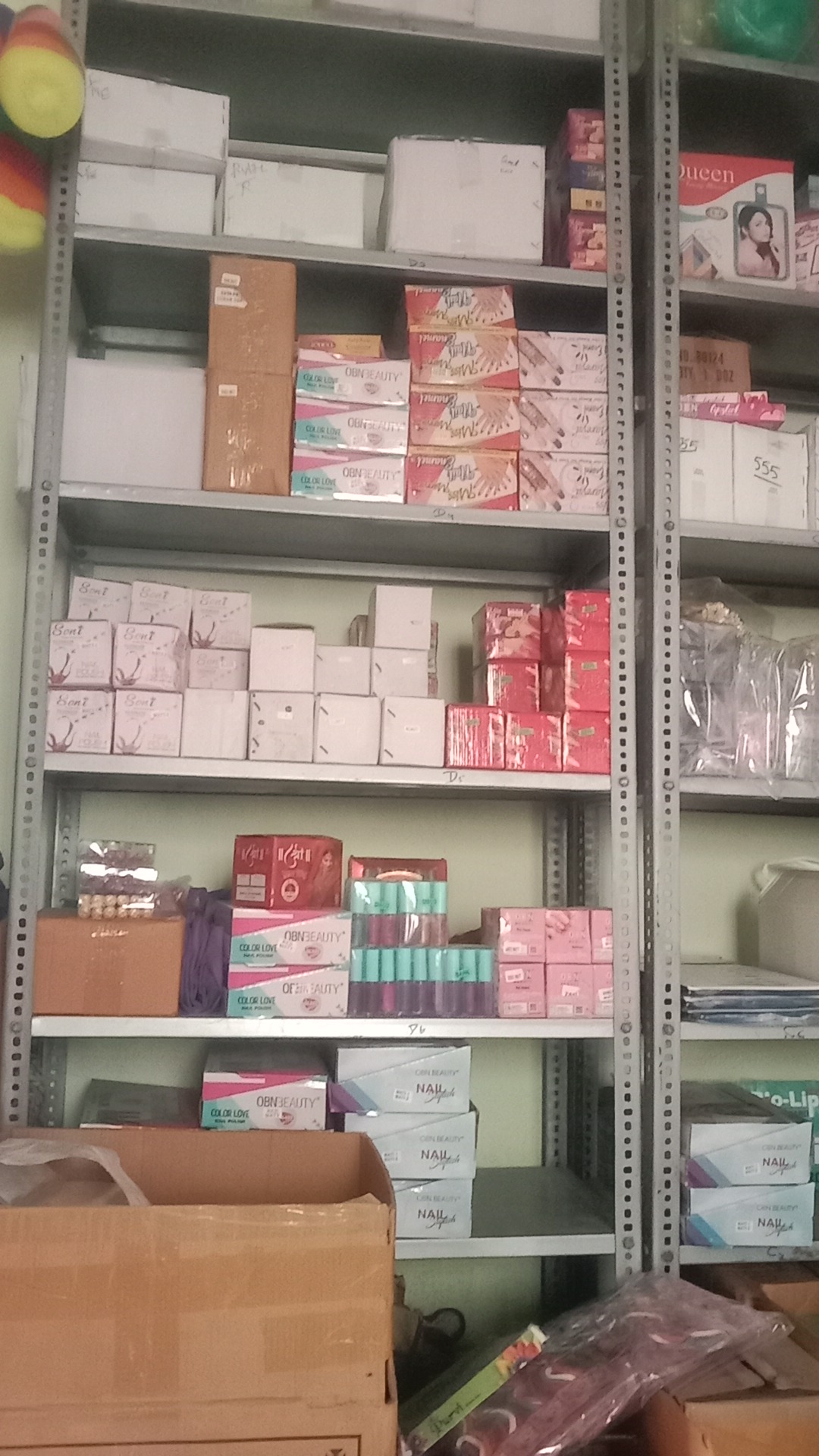 Wholesale Cosmetics store