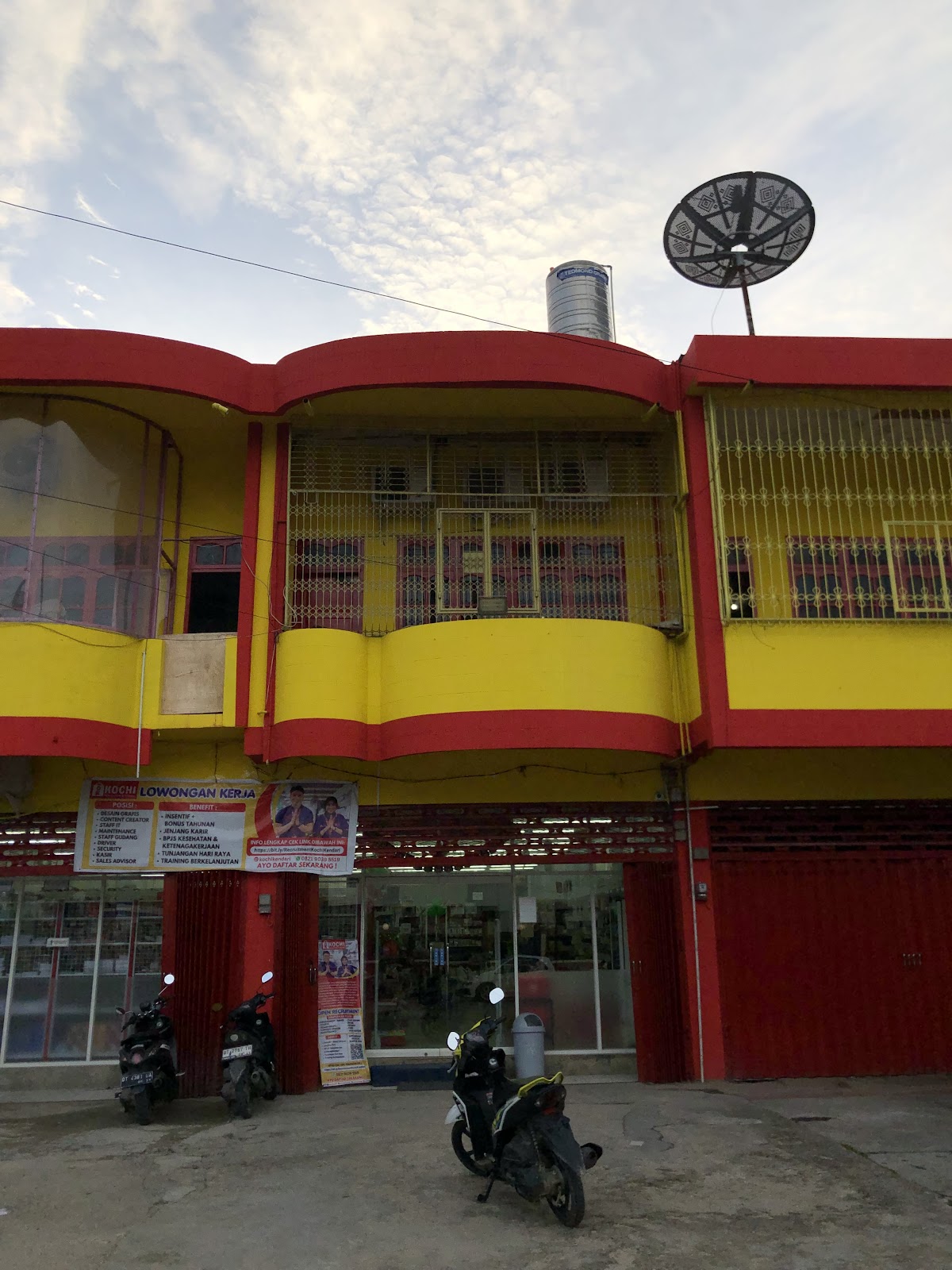 KOCHI KOSMETIK AHMAD YANI