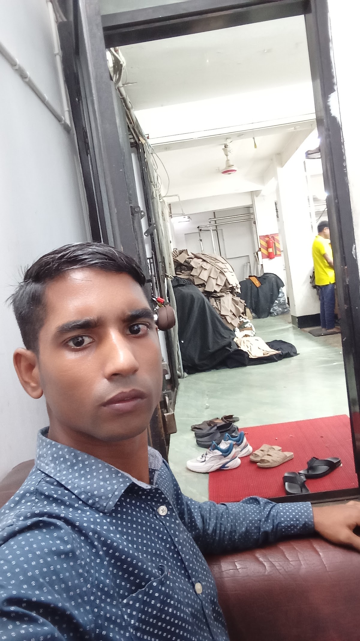 Tanan Cosmetics Store