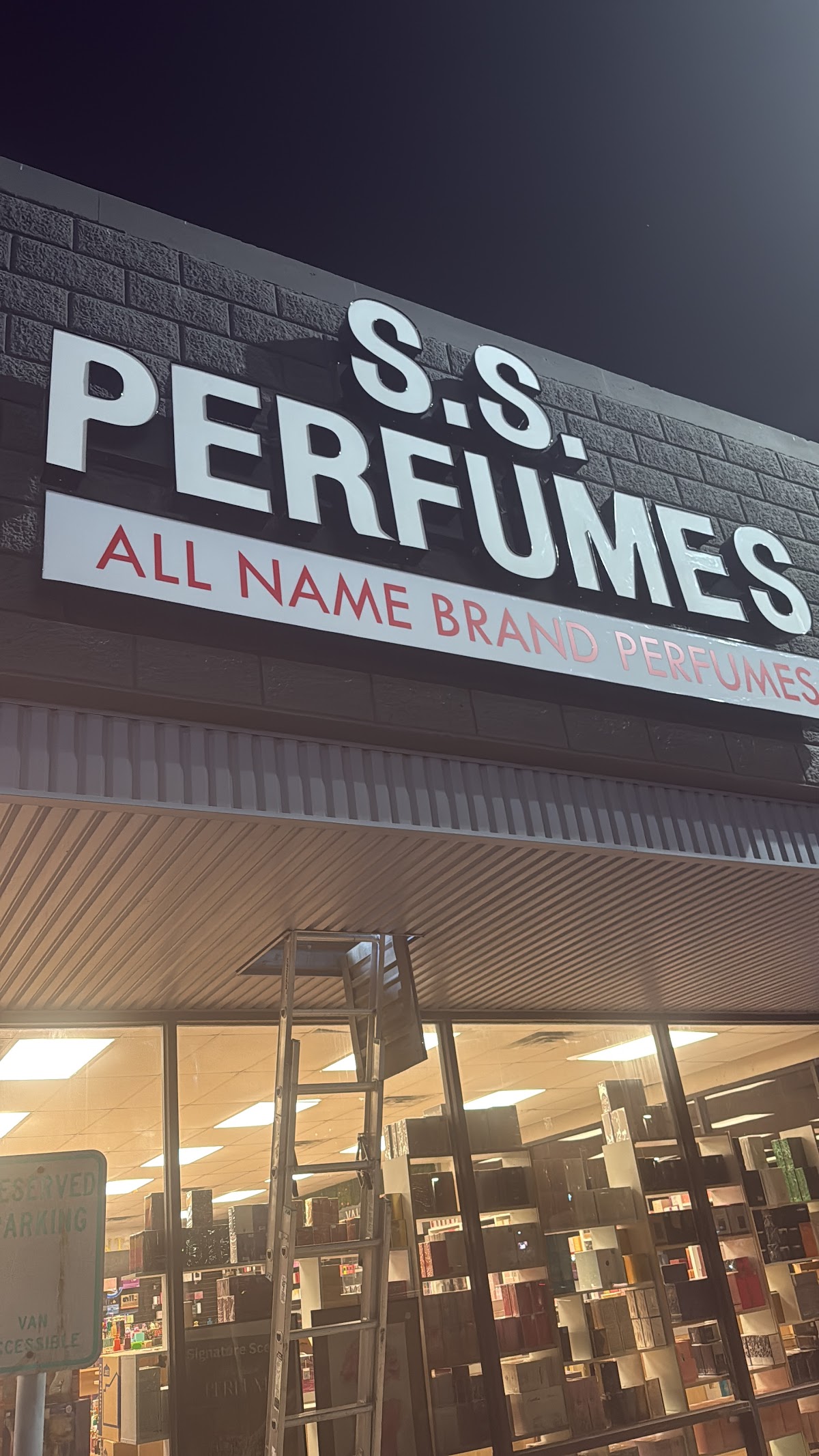 Signature Scents Par Victoria