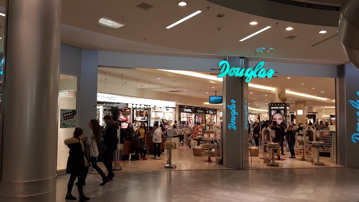 Parfumerie Douglas Wallisellen