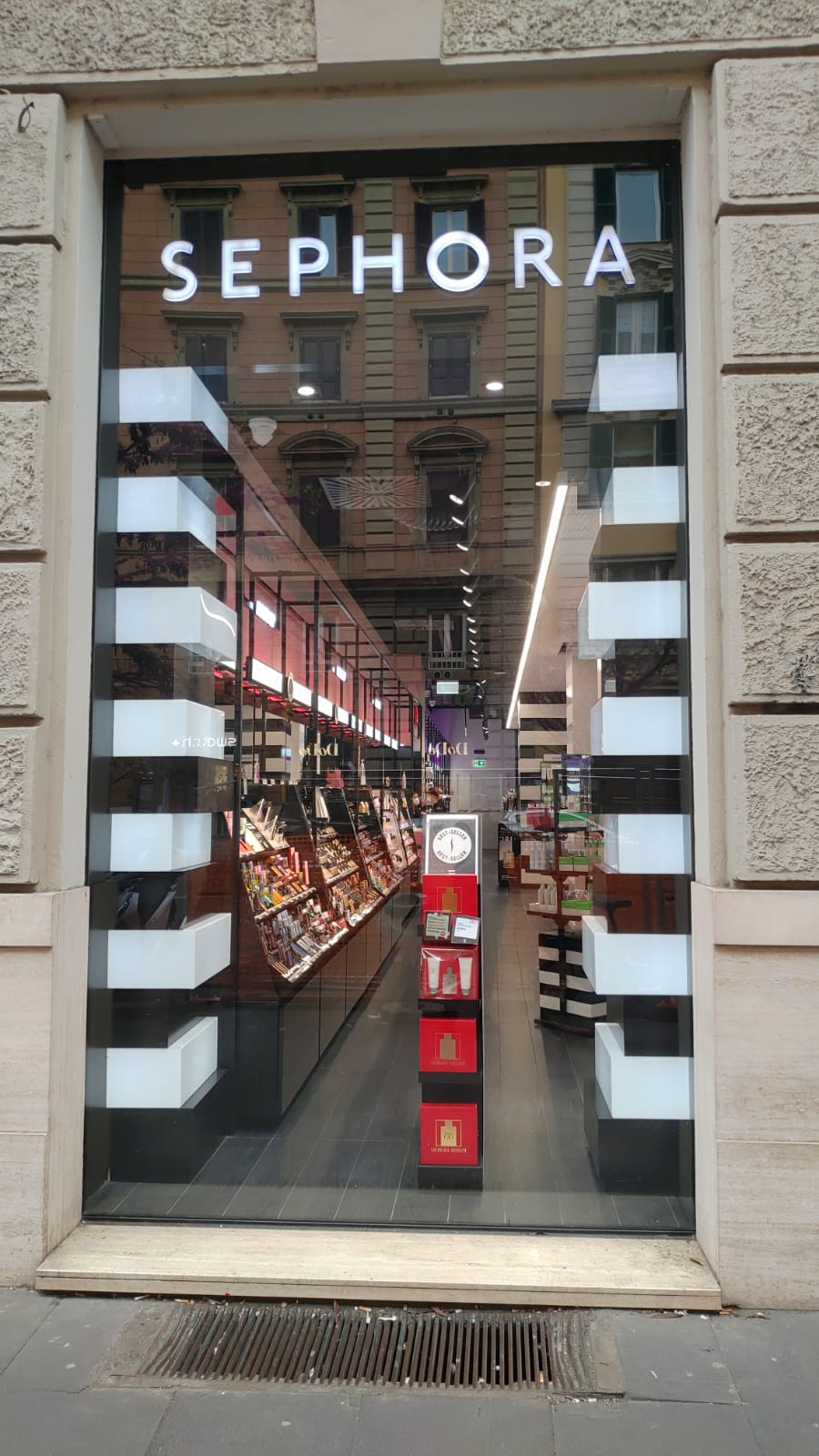 SEPHORA Roma Cola di Rienzo