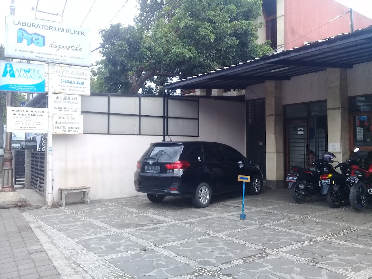 Apotek Amalia (dr. Hj. Amalia K.D, dipl.CIBTAC)