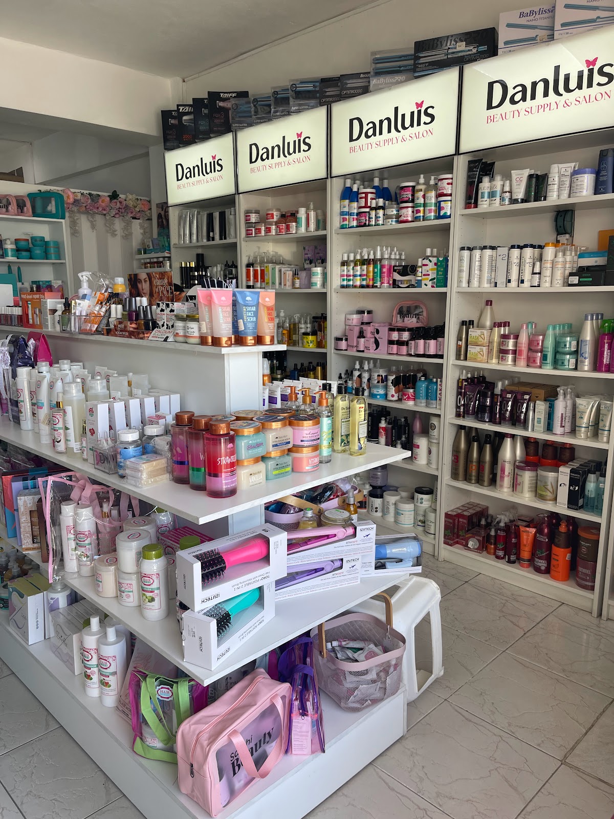 DanLuis Beauty Supply Salon