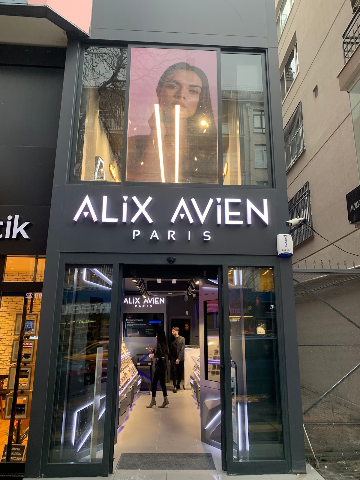 Alix Avien Tunalı