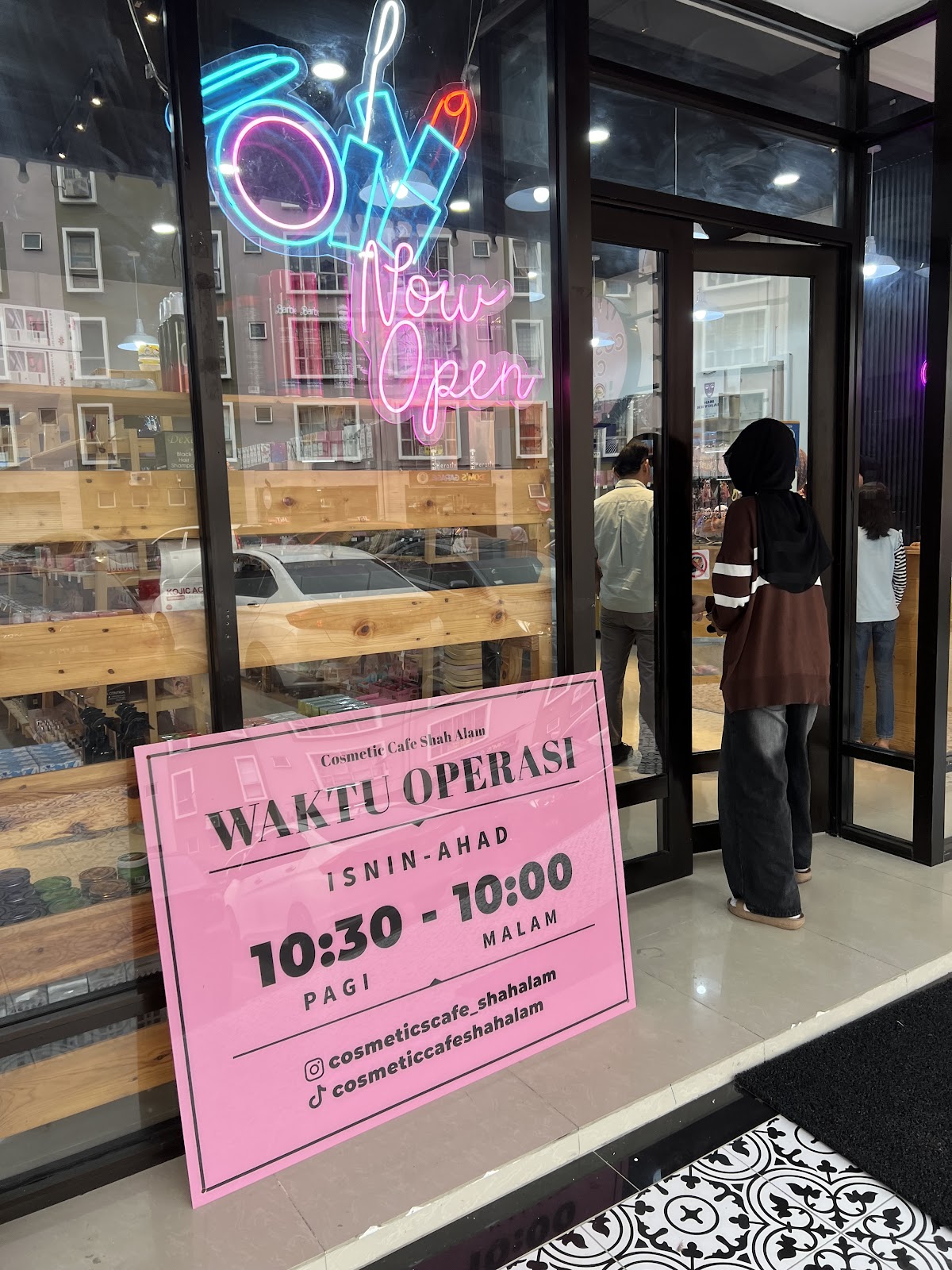 COSMETIC CAFE SHAH ALAM Makeup Shop
