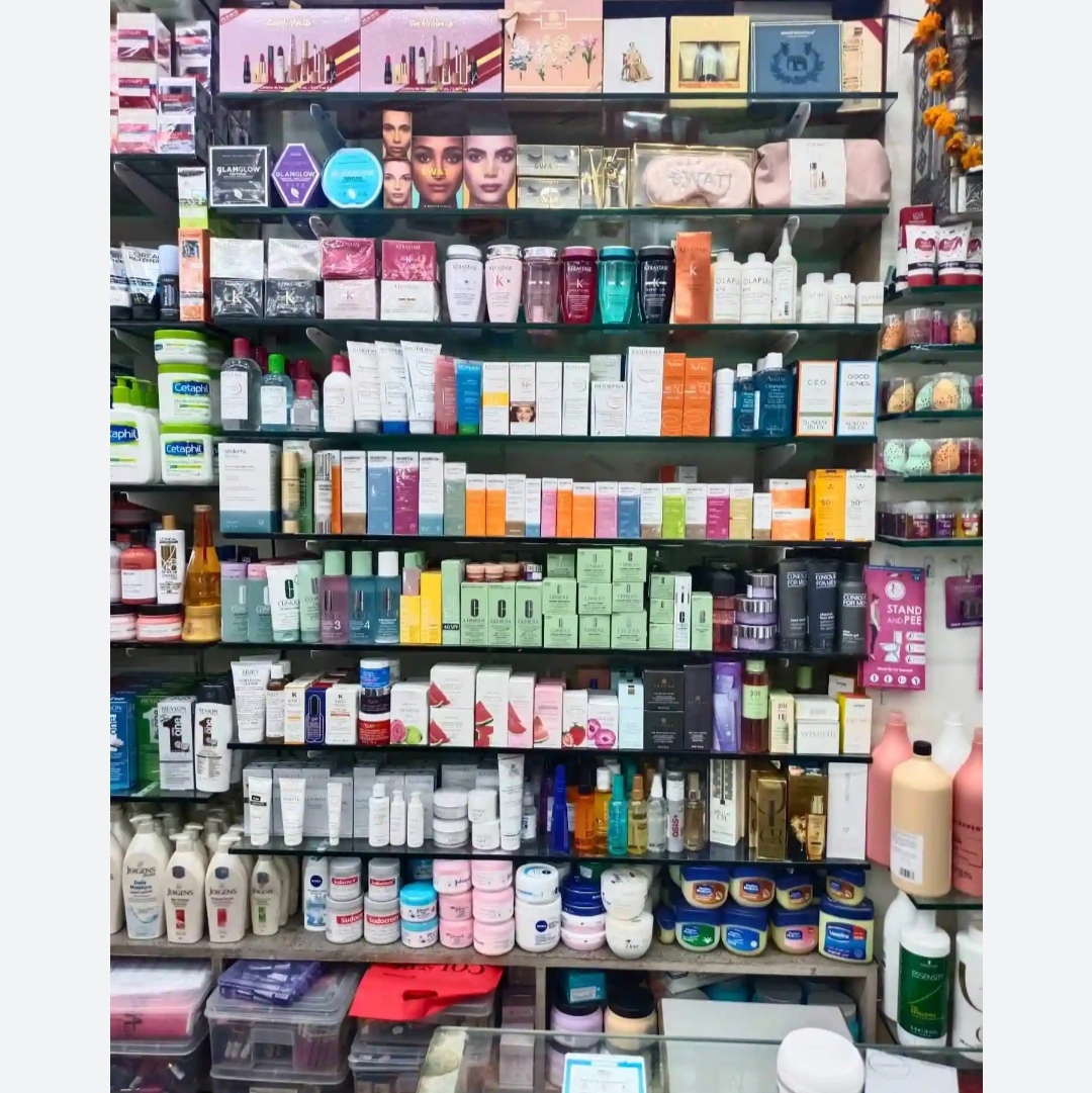 Ayanshi Cosmetic Stor