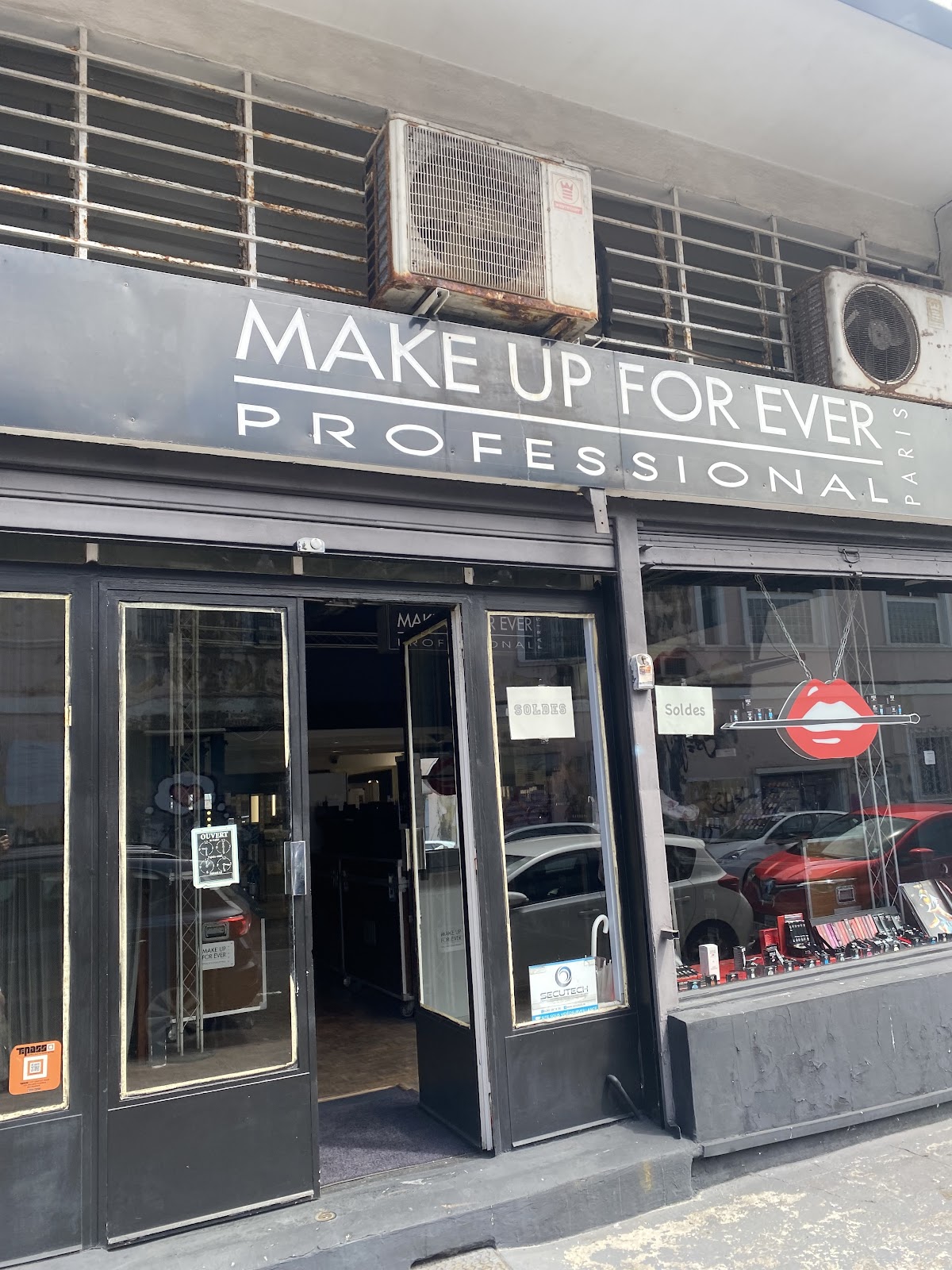 Make Up For Ever