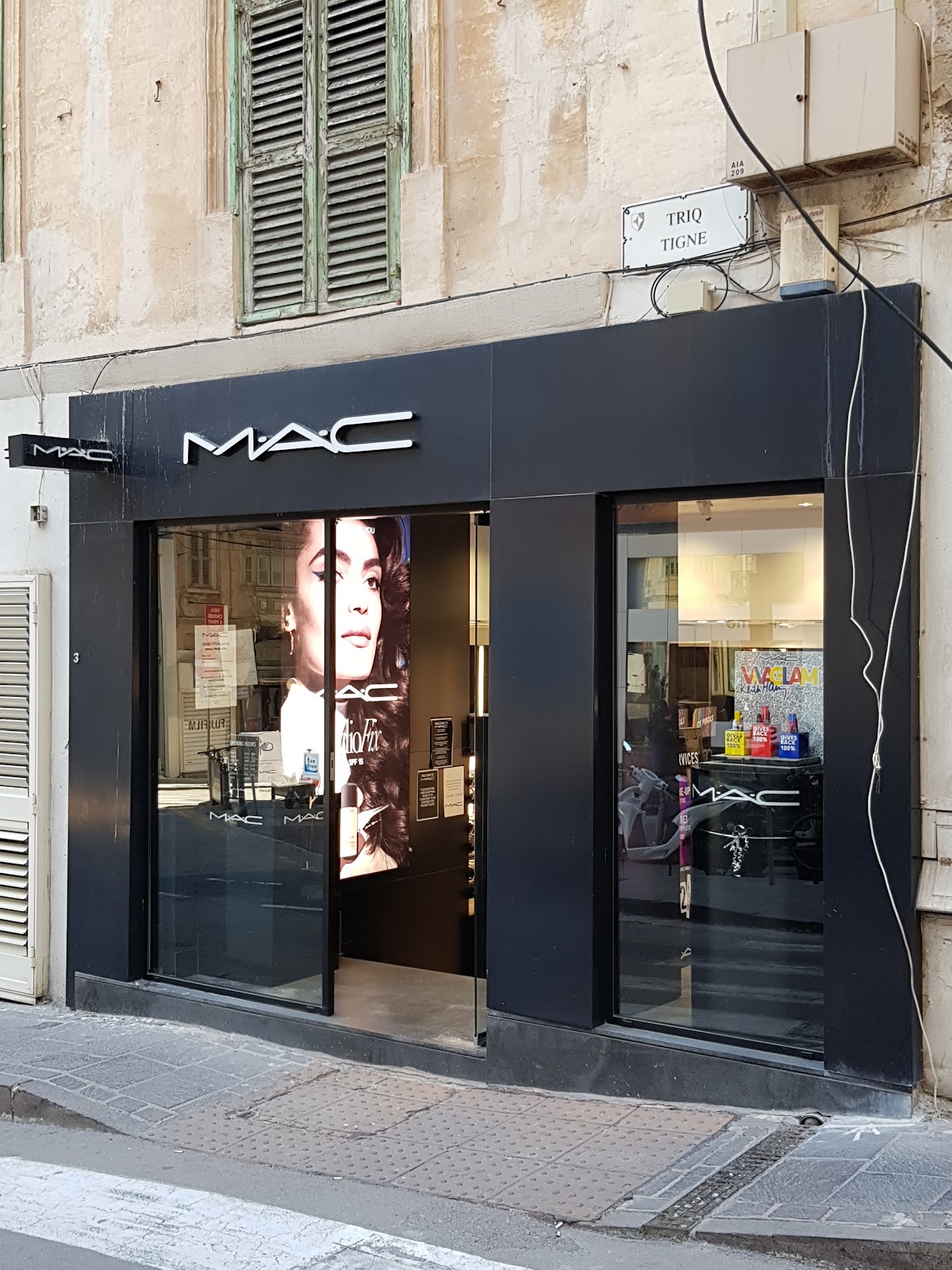 M·A·C Cosmetics