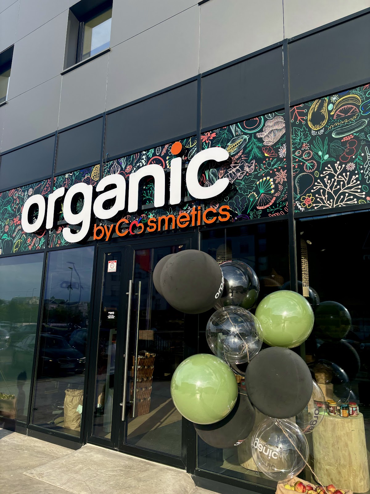 Organic by Cosmetics
