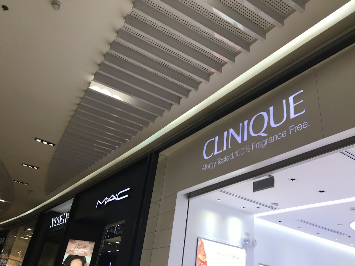 Clinique Aura Premier