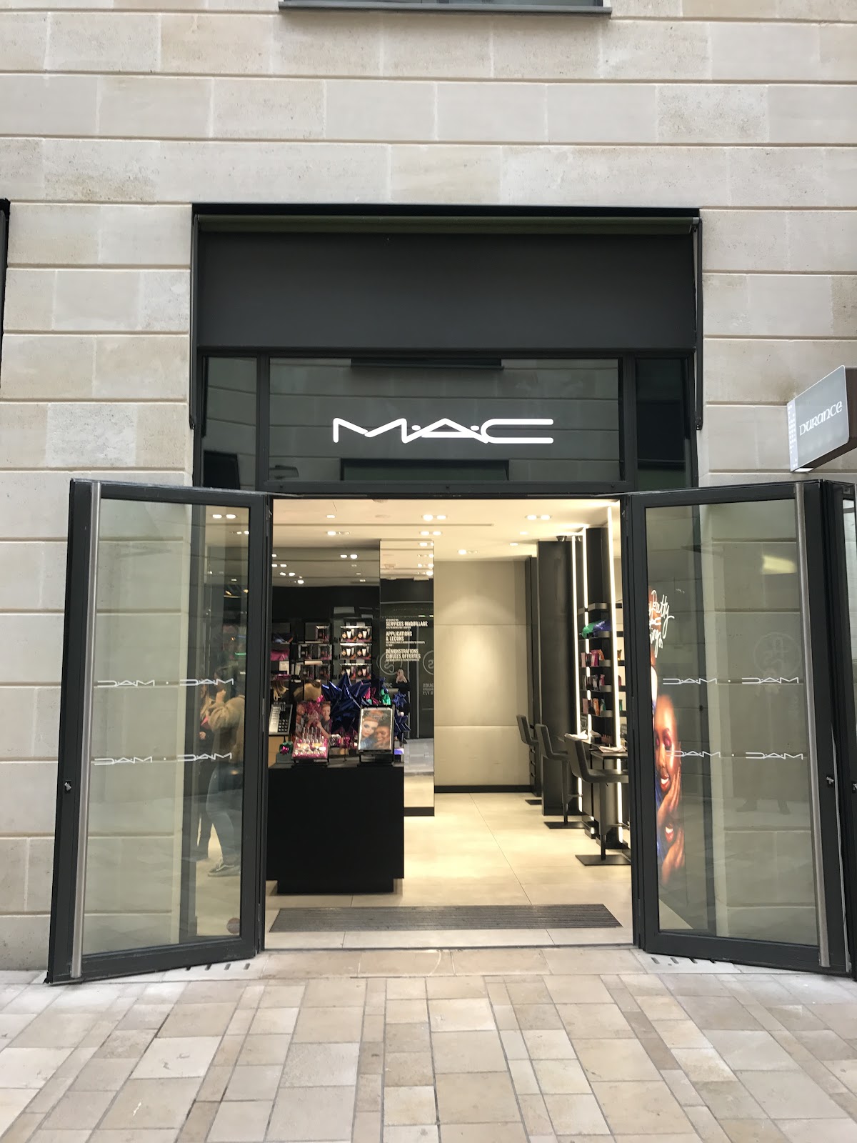 MAC Cosmetics