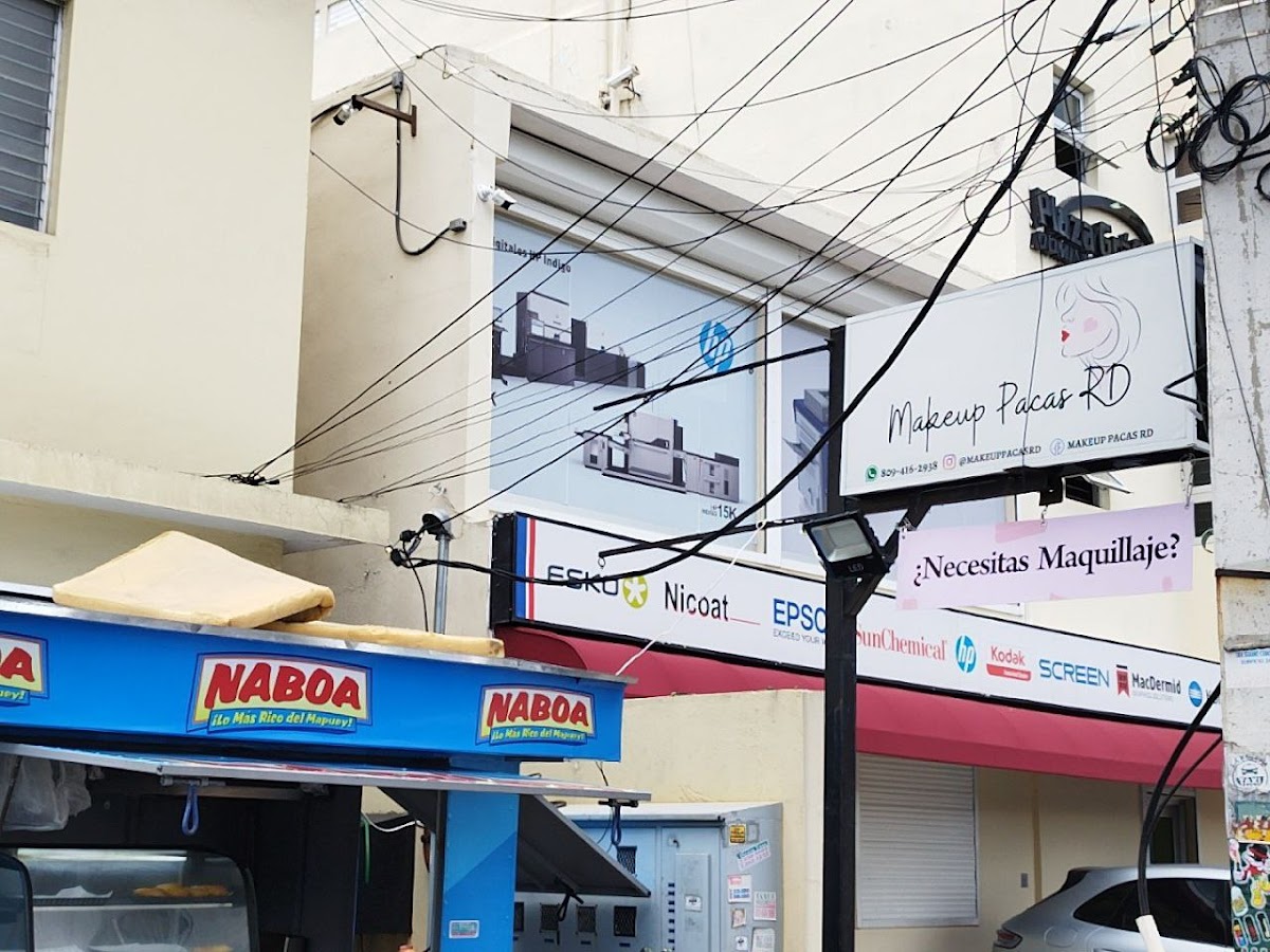 Makeup Pacas RD