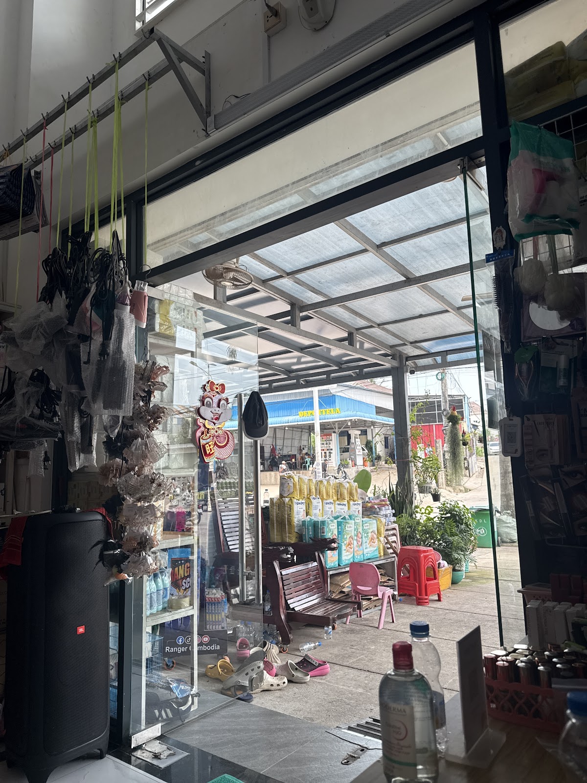 Chea Thorn Lok Kroeung Kror-ob Khlang Leu