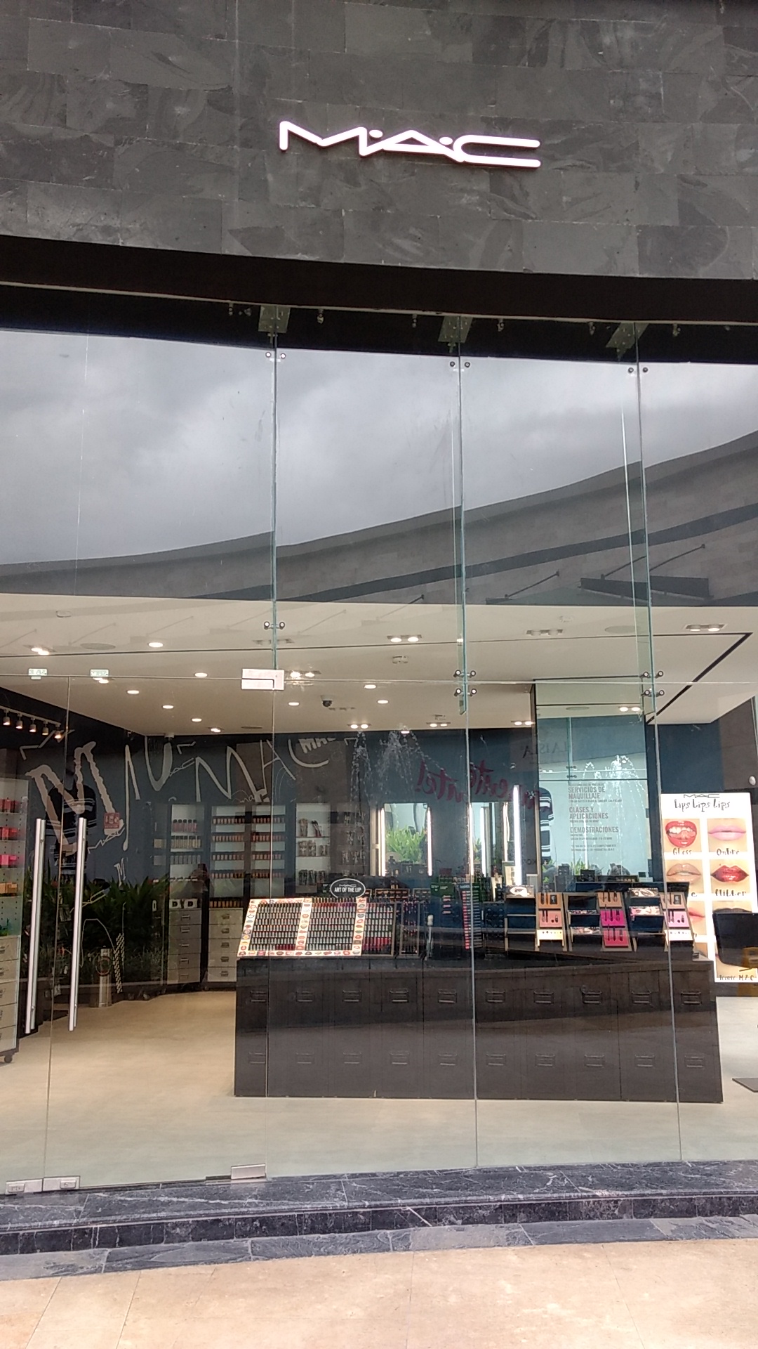 MAC Cosmetics Puerto Vallarta