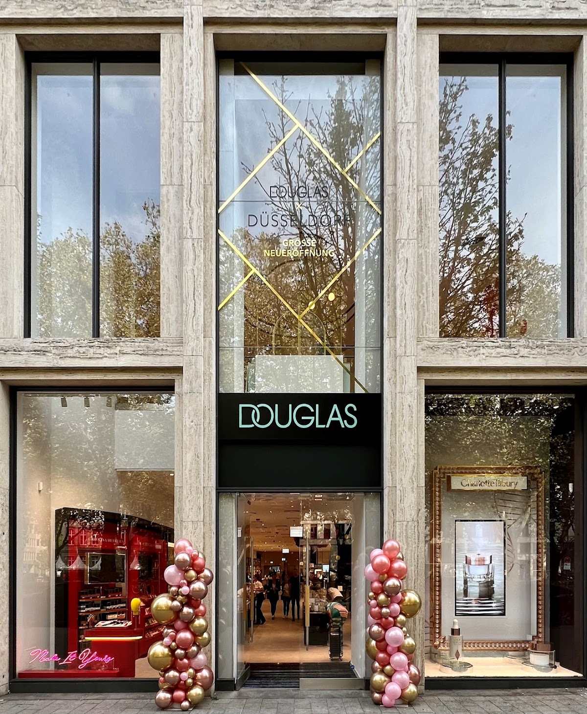 Douglas Duesseldorf House of Beauty Koenigsallee