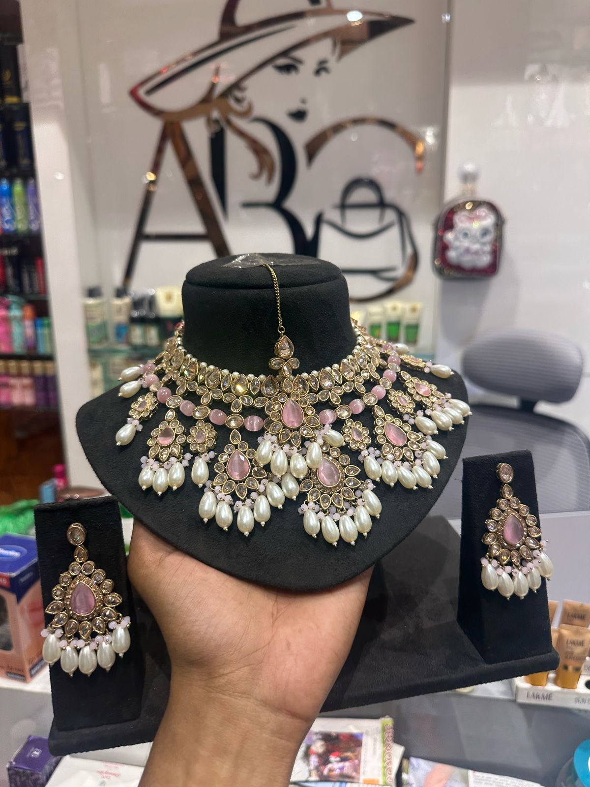 Ayeza Beauty Center ABC