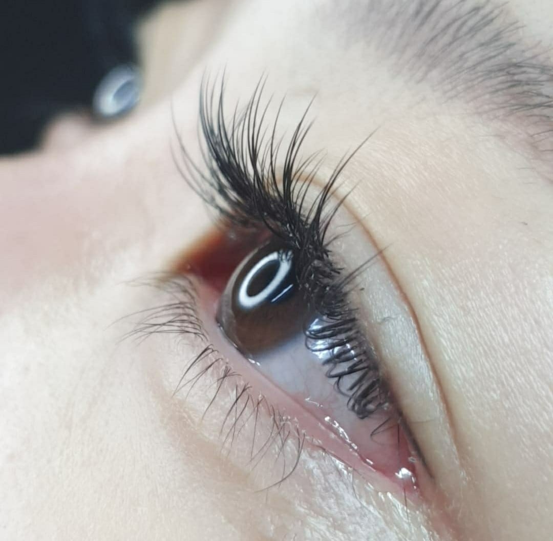 Suraeswi Eyelash & Makeup Studio