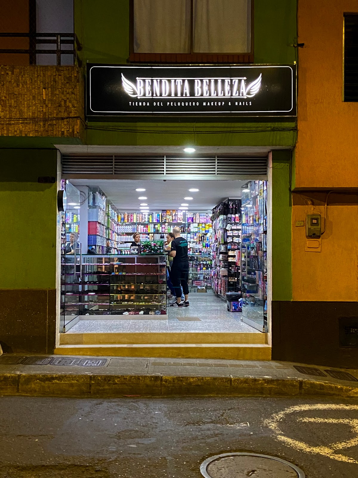 Tienda del peluquero Bendita Belleza Sabaneta