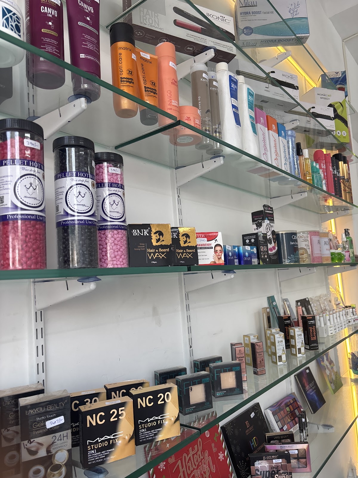 Cosmetic Store