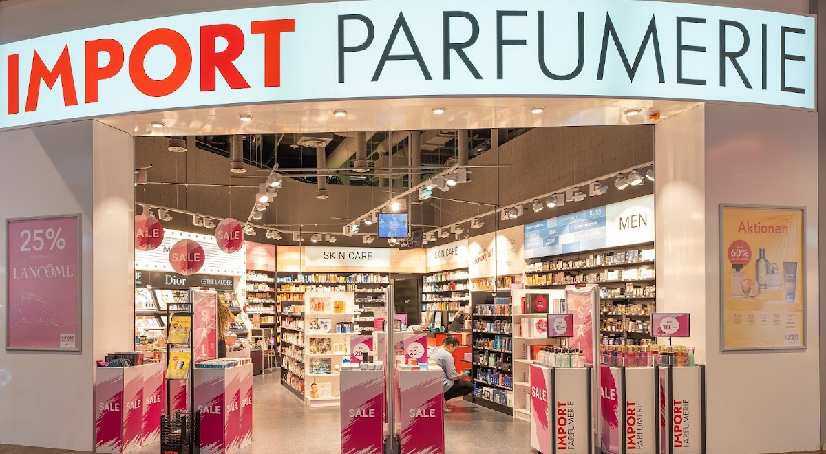 Import Parfumerie Oftringen Perry Center