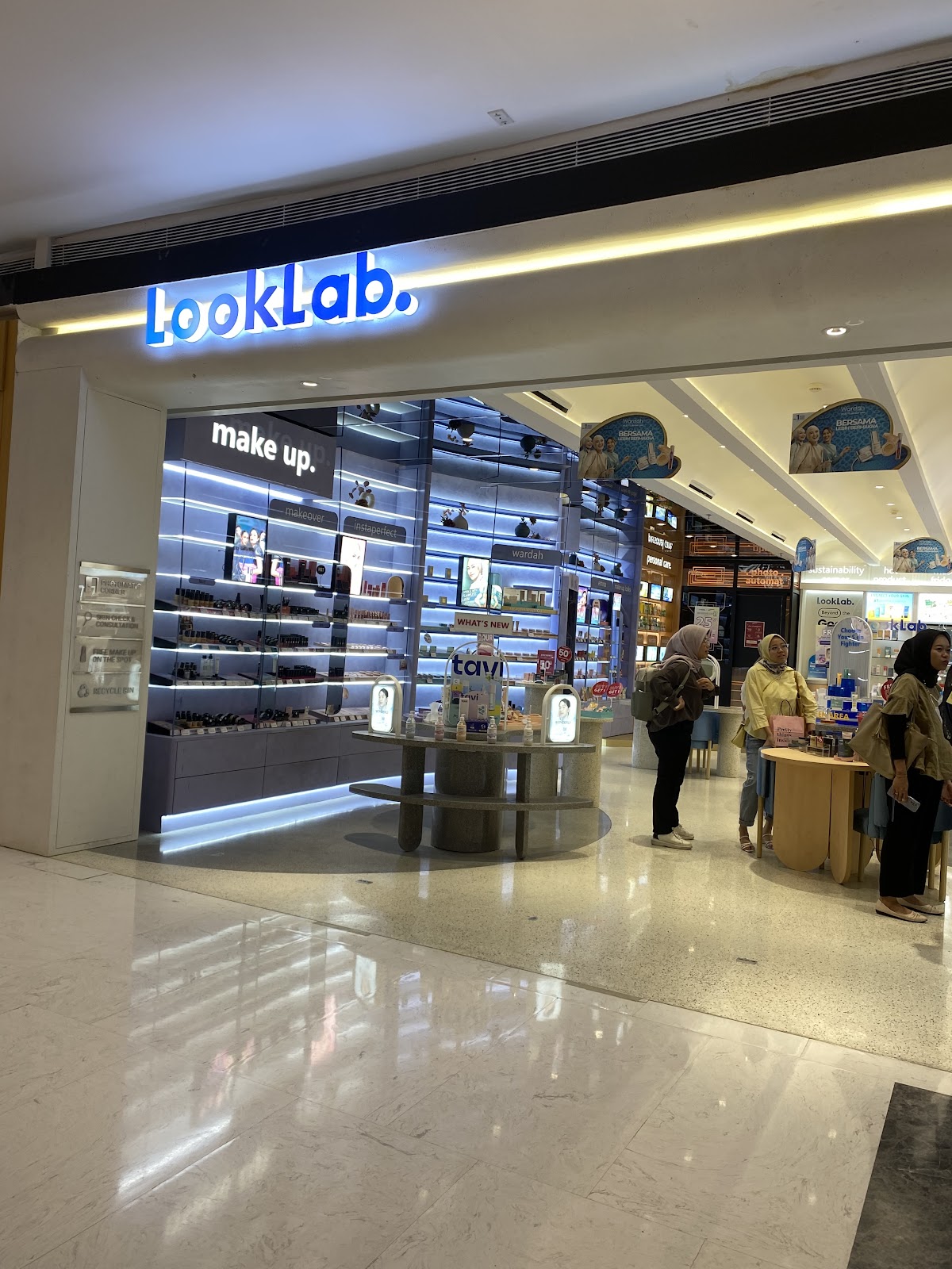 Looklab