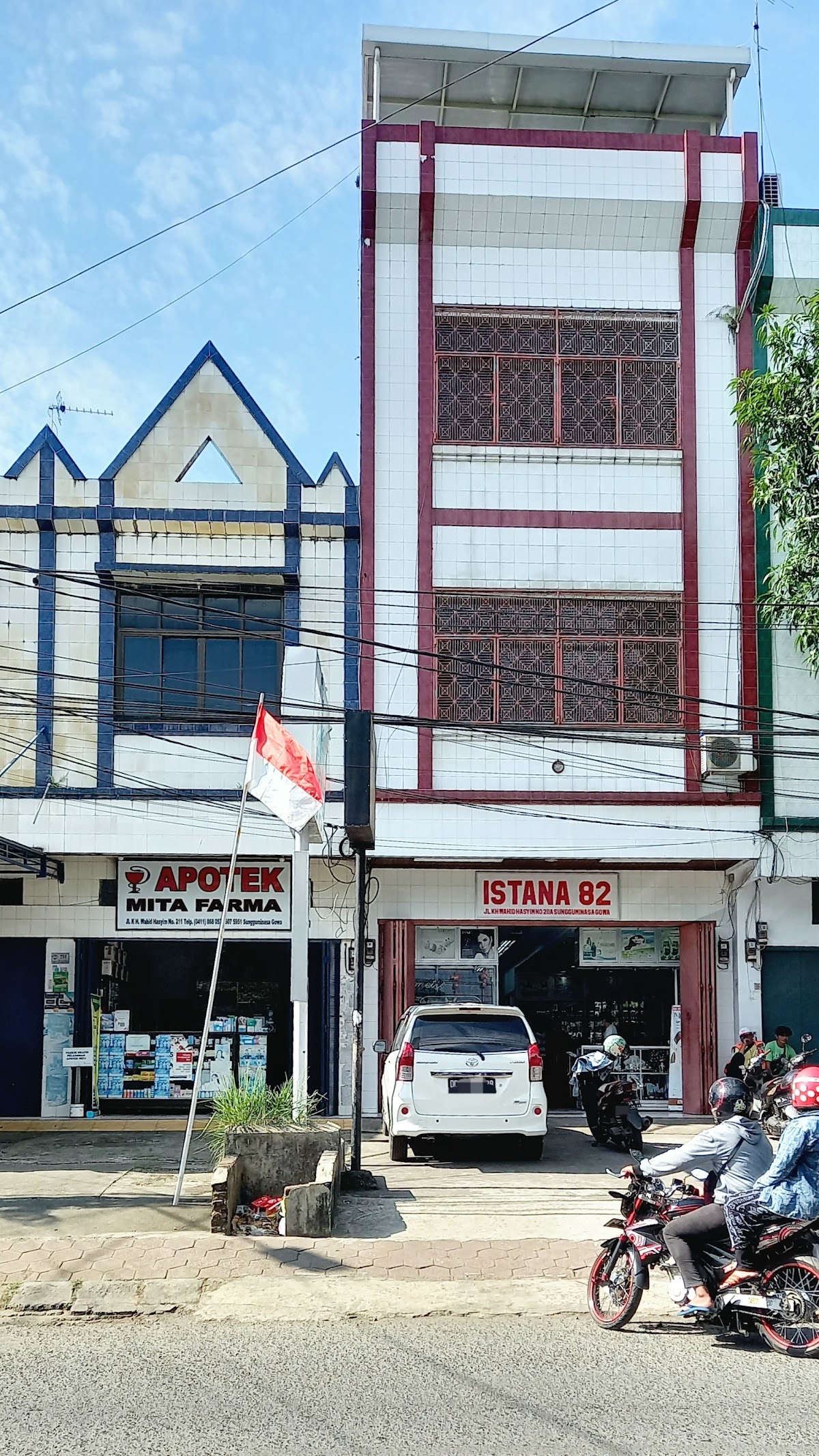 Istana 82