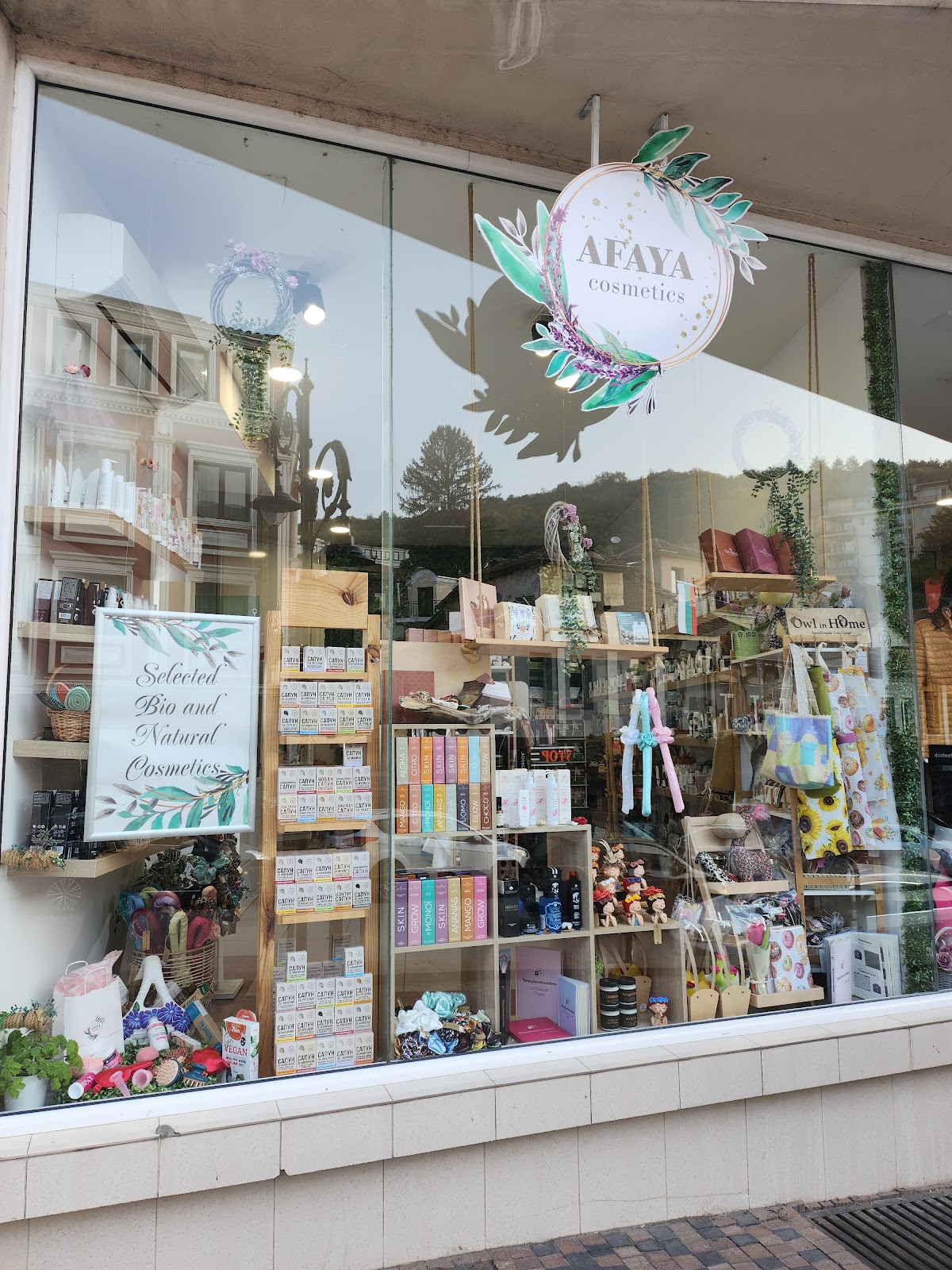 AFAYA cosmetics