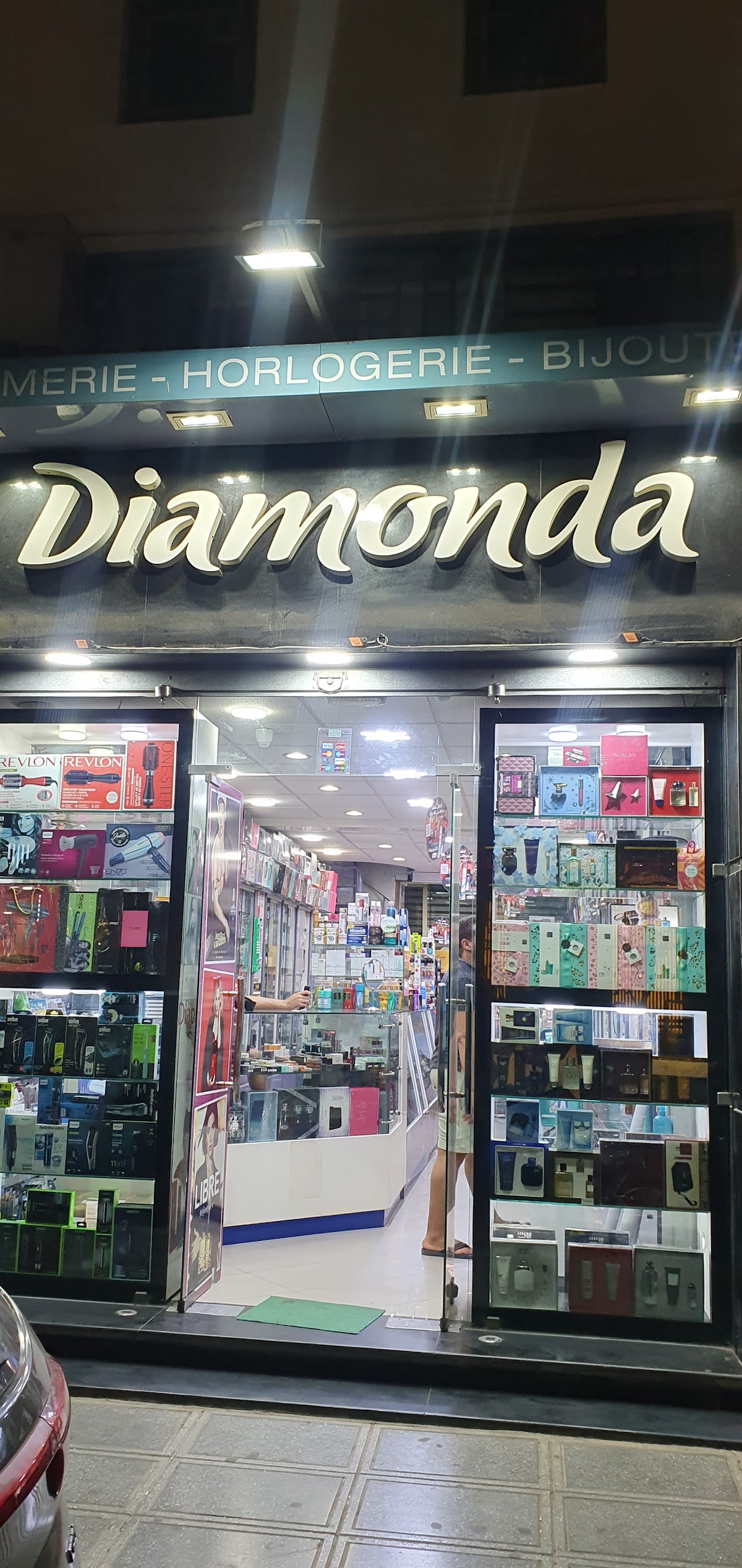 Diamonda Univers Beaute