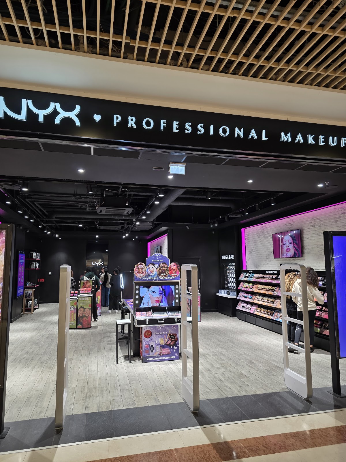 NYX Professional Makeup - Les Arcades