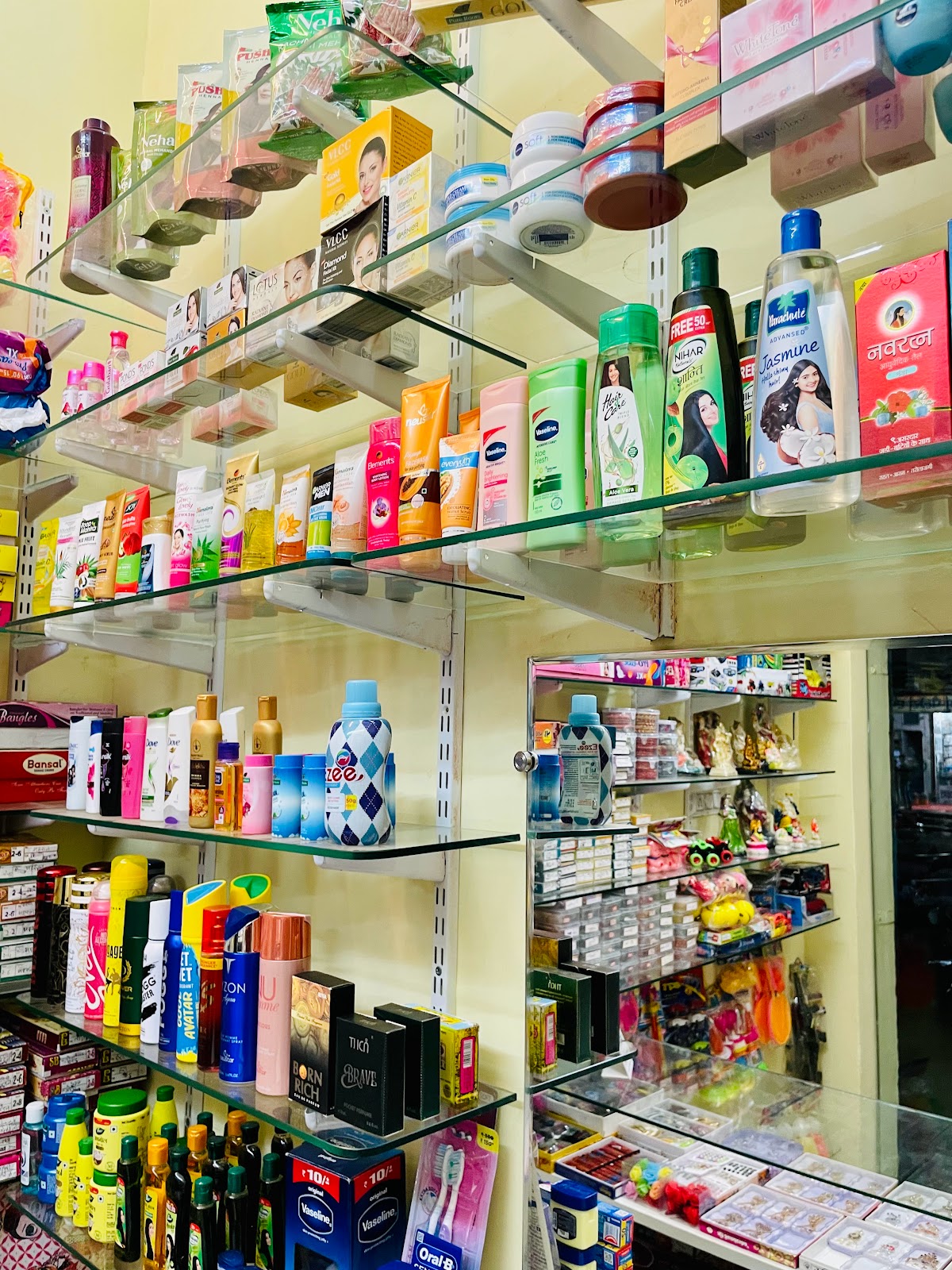 Gora Cosmetics and Gift Store