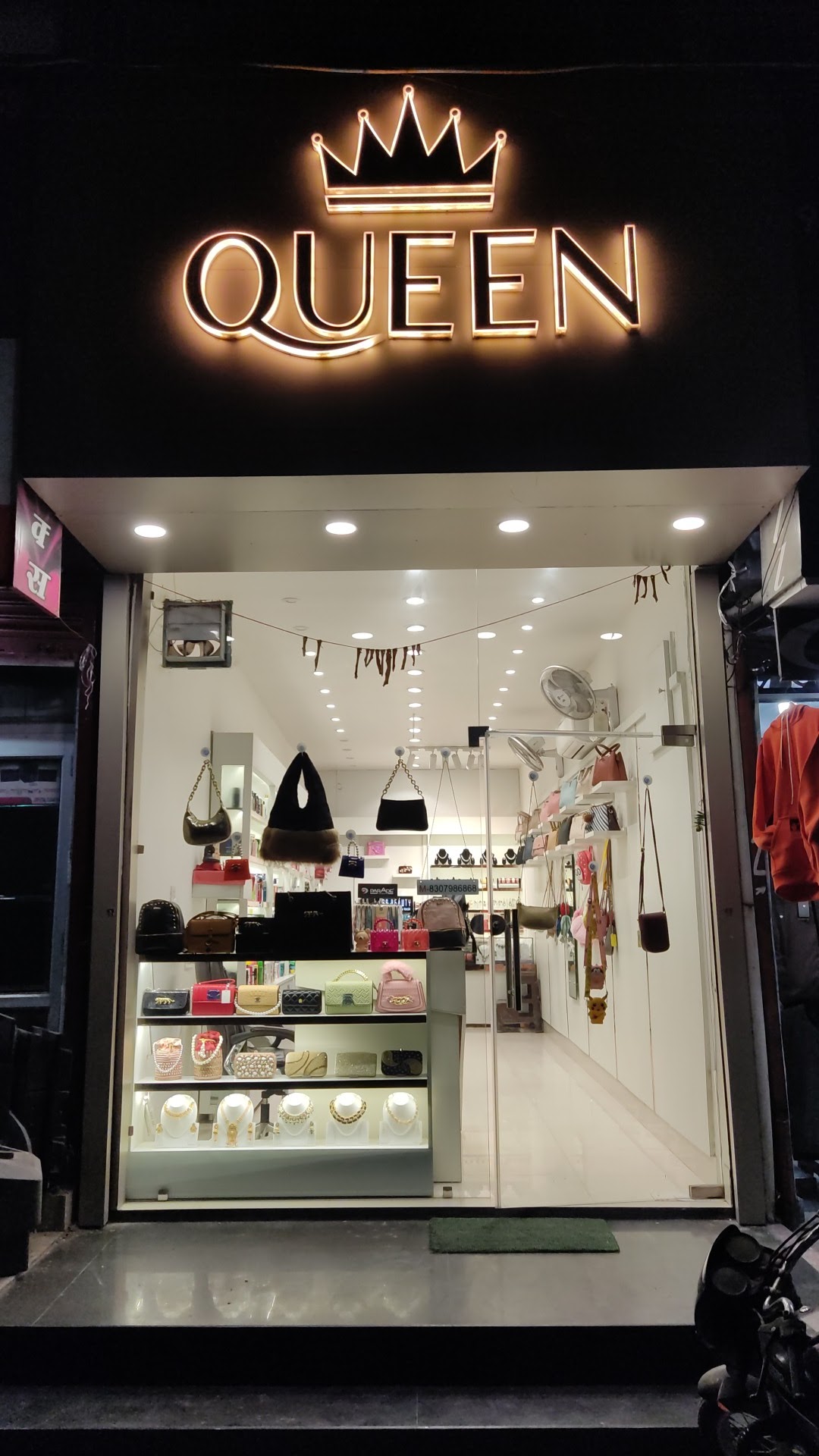 Queen Beauty Store Karnal