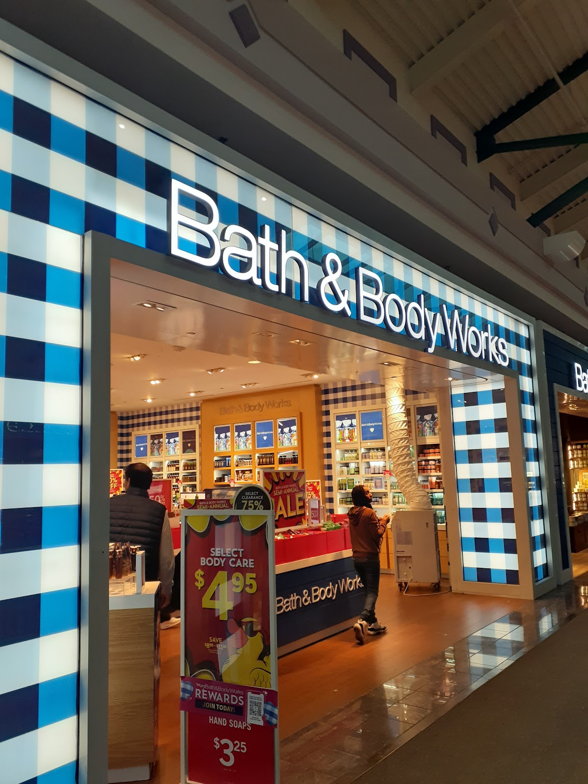 Bath & Body Works